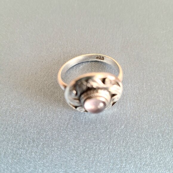 Sterling silver 925 ring with floral design and round Amethyst(?) stone. - Picture 5 of 7